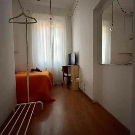 Elle Séjour chez l'habitant Bologne