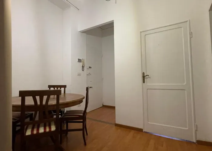 Elle Проживание в семье