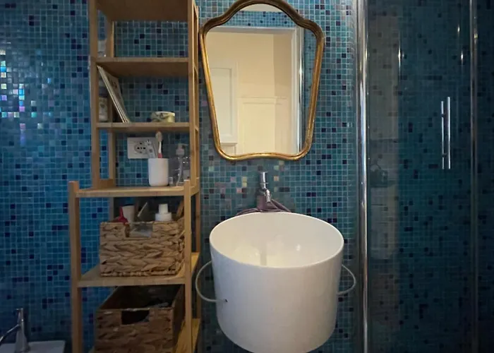 Elle Проживание в семье *