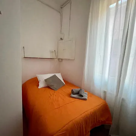 Δωμάτια σε οικογενειακή κατοικία Elle *